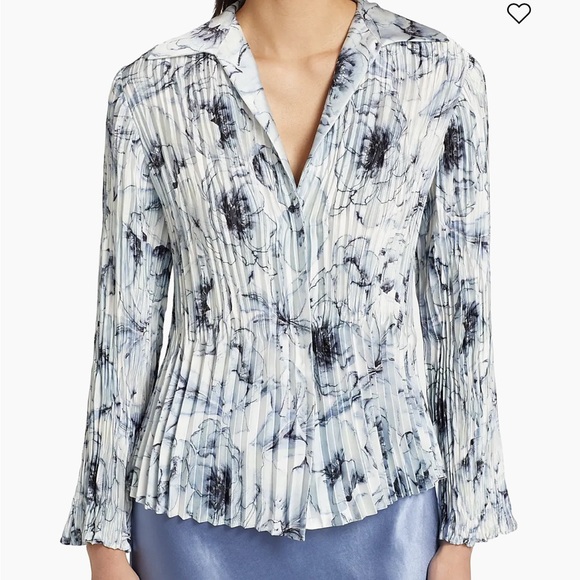 Vince Lilly Pleated Blouse size medium